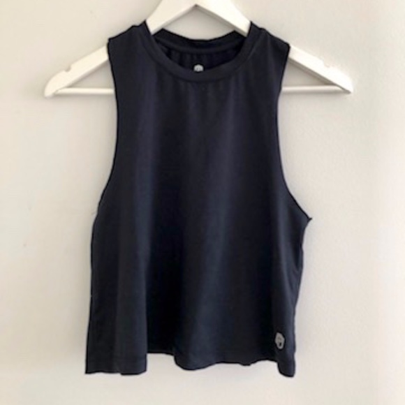 🖤 BORN PRIMITIVE The Elevate Crop 2.0- Black 🖤 - Picture 2 of 4